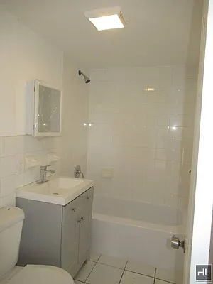 Rented by Highline Residential | media 25