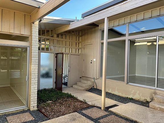 5th image of 615 Oblate Dr #1