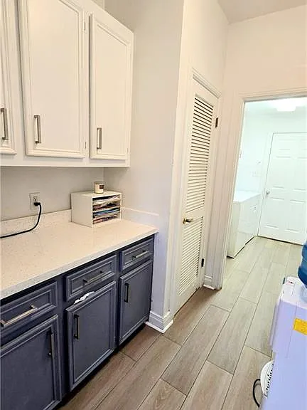 2202 Colorado St — Photo 11