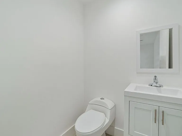 20541 SW 2nd St — Photo 10