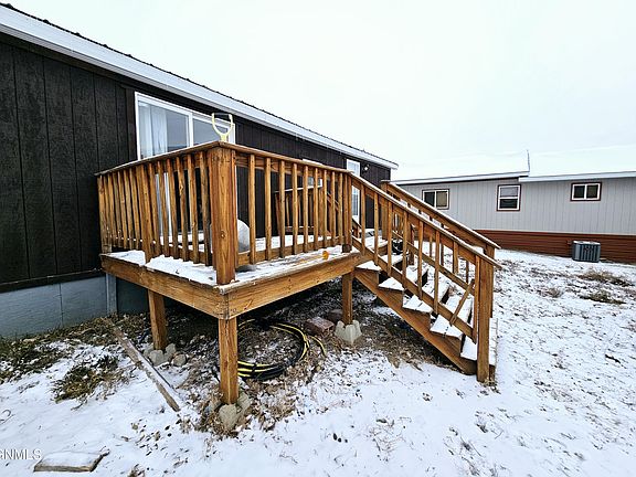 3rd image of 1821 32nd St W