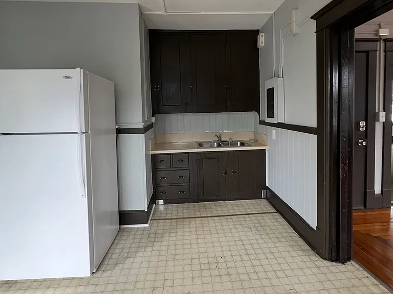 31 Chestnut St #2-C — Photo 5