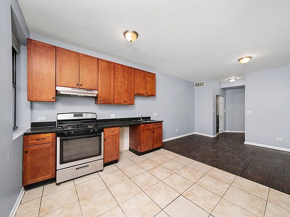 4th image of 6553 S Martin Luther King Dr #3N