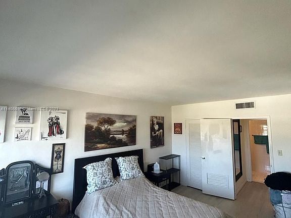 5th image of 1200 West Ave APT 1008