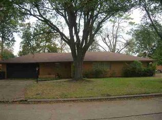 3100 Lay Ave, Groves, TX 77619