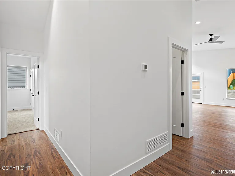 5376 Sandhill Loop — Photo 10