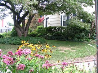 366 Fair St, Warwick, RI 02888