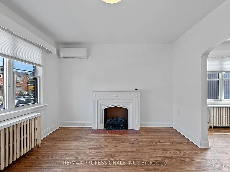 308 Jane St #MAIN — Photo 5