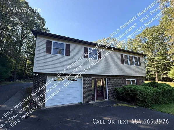 7 Navajo Dr, Auburn, PA 17922