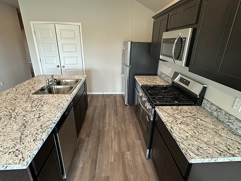 219 N Cattle Dr — Photo 10