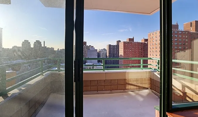Rented by eRealty Advisors Inc | media 1