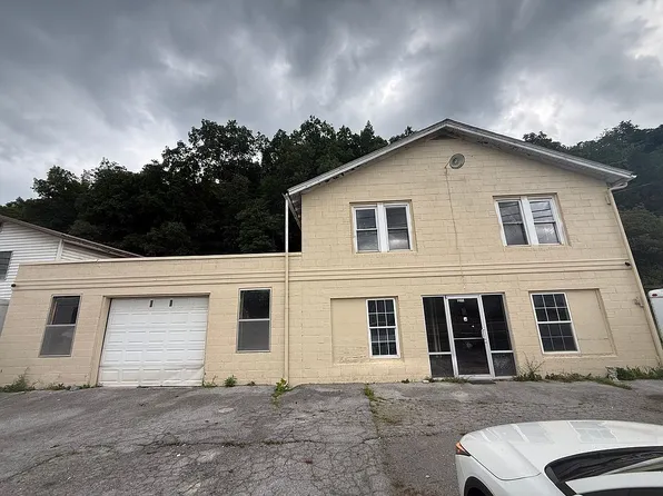 1406 Matoaka Rd, Rock, WV 24747