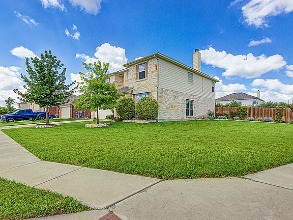 3rd image of 1040 Pendragon Castle Dr