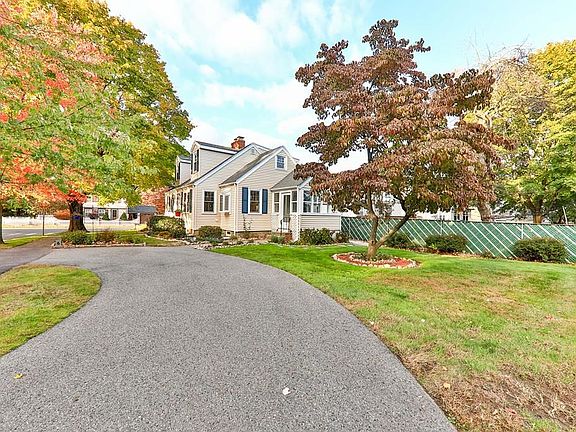 3rd image of 6 Kimball Rd