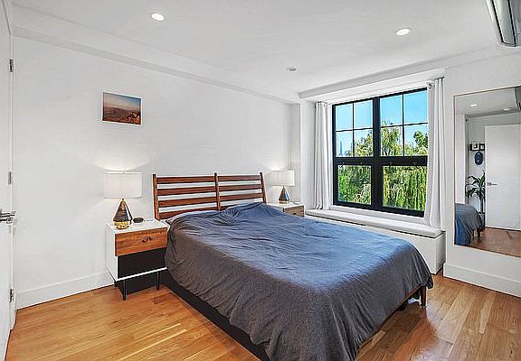 4th image of 324 E 4th St #6A