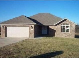 423 Coyote Pass, Ash Grove, MO 65604
