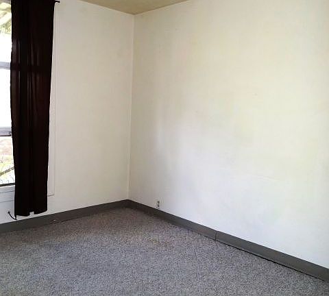 5th image of 1045 1/2 N 24th St
