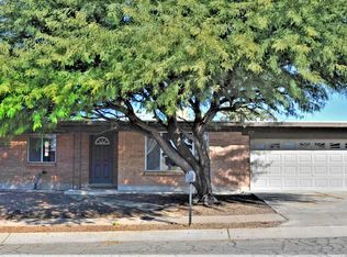 1555 S Rocky Mountain Dr, Tucson, AZ 85710