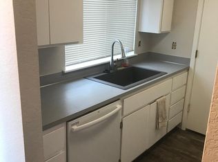 713 60th St SW APT B, Everett, WA 98203