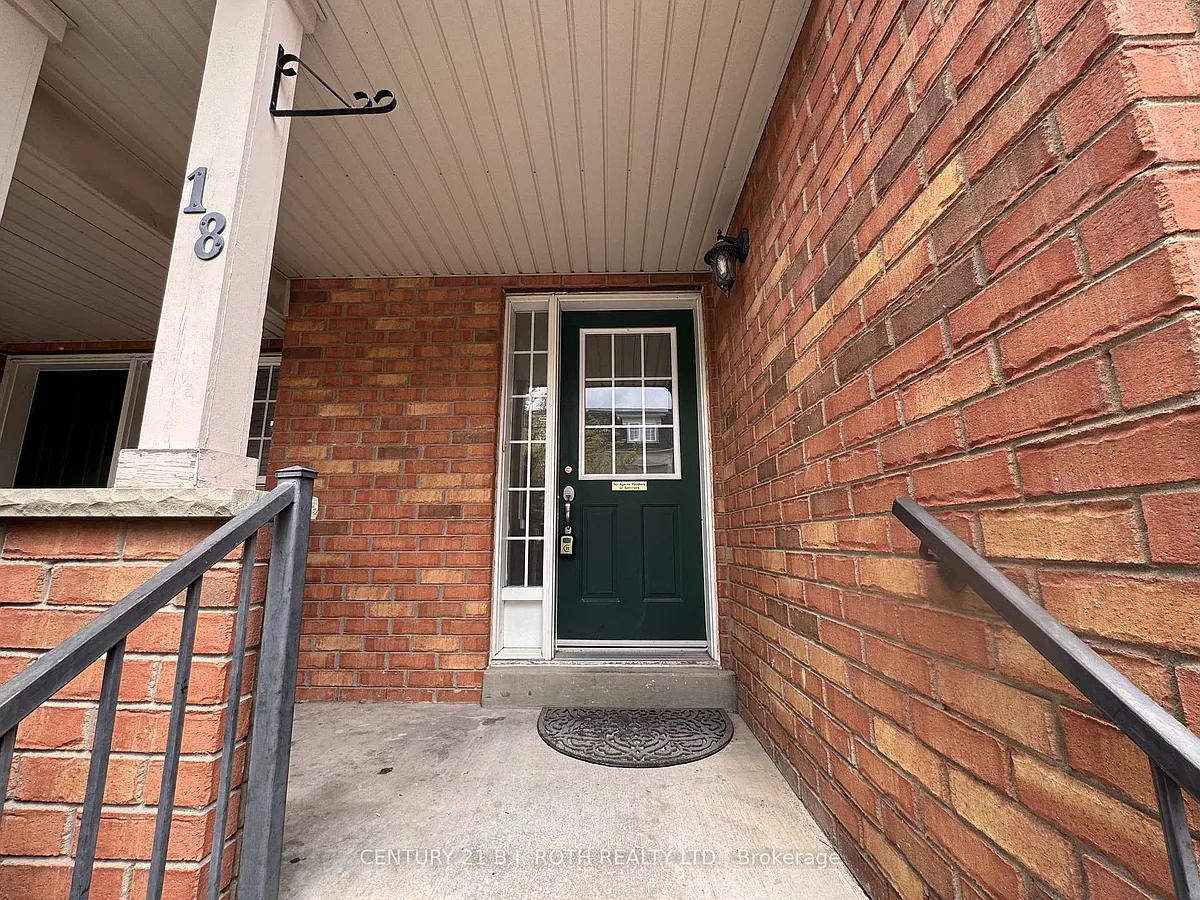 Building Photo - 18 Sprucedale Way #18