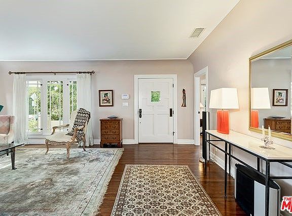 5th image of 620 N Cahuenga Blvd