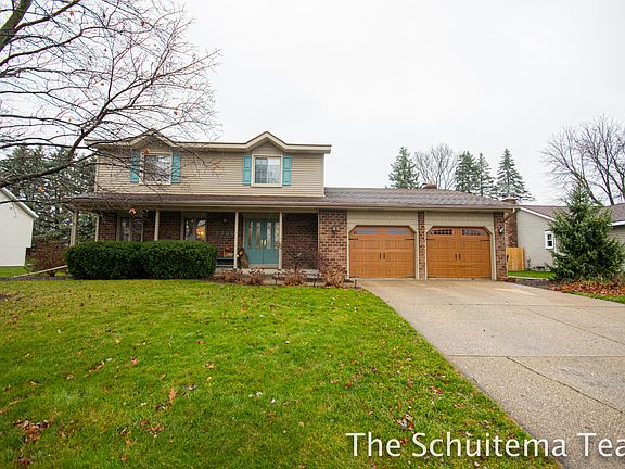2nd image of 3389 Shoshone Dr SW