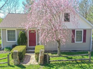 835 Bellus Rd, Hinckley, OH 44233