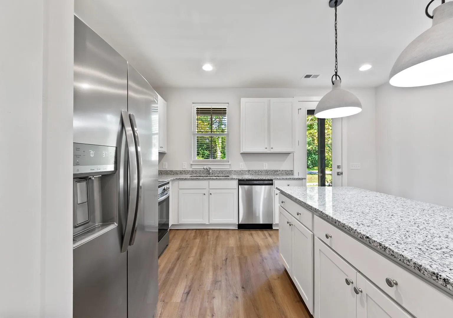 621 W 4th North St - . — Photo 3
