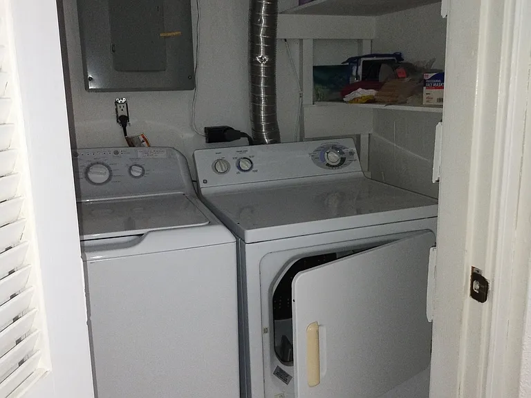 Palmetto Dr NE — Photo 30