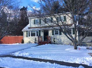 107 Maplewood Cir, Brockton, MA 02302