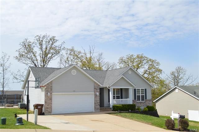 1st image of 426 Caddy Ct