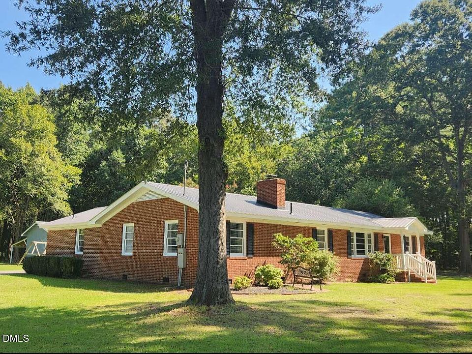 1st image of 121 Old Moore Rd