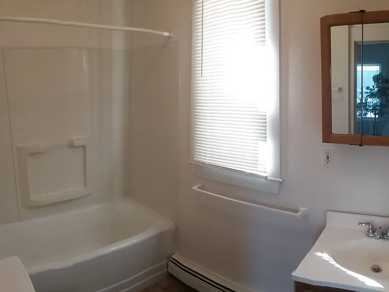 8 Adams Ct — Photo 9