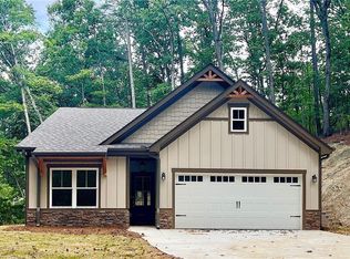 149 White Antelope St, Waleska, GA 30183