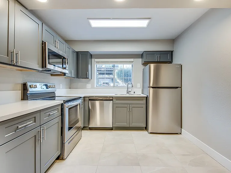 2750 S Durango Dr — Photo 3