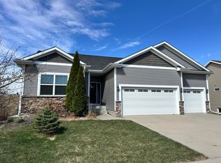 3021 Red Fox Rd, Ames, IA 50014