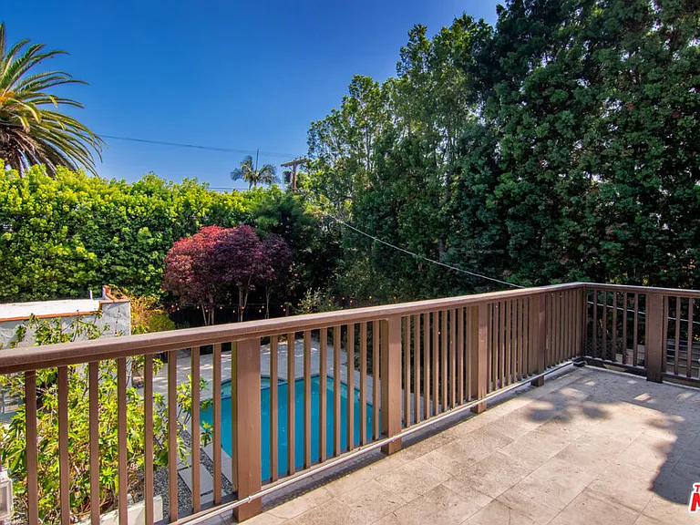 552 Wilcox Ave — Photo 29