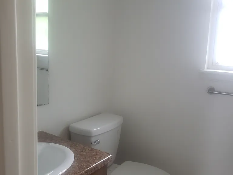 1345 Emery St — Photo 12