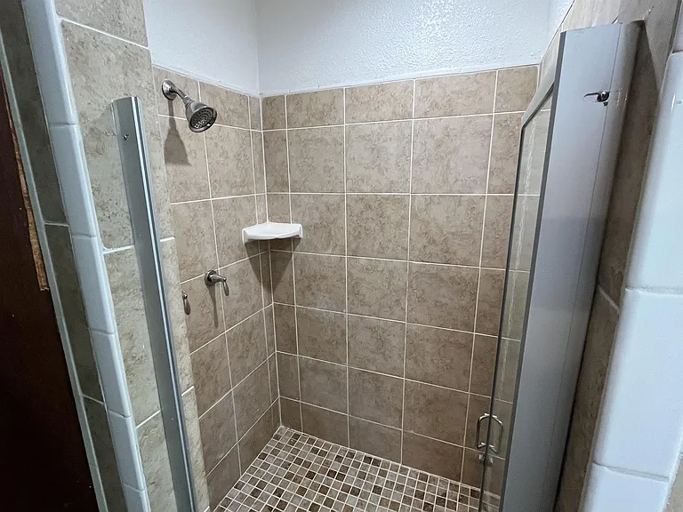 310 S Val Verde Rd — Photo 38