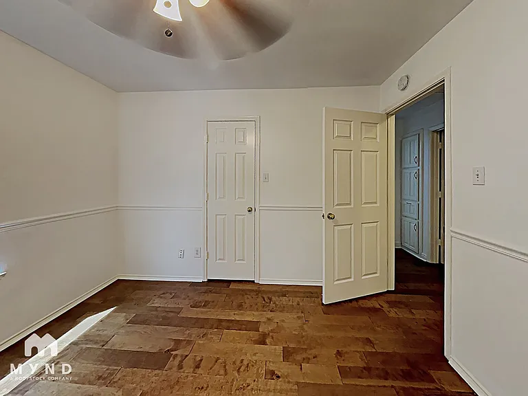 1607 Boardwalk Ct — Photo 11