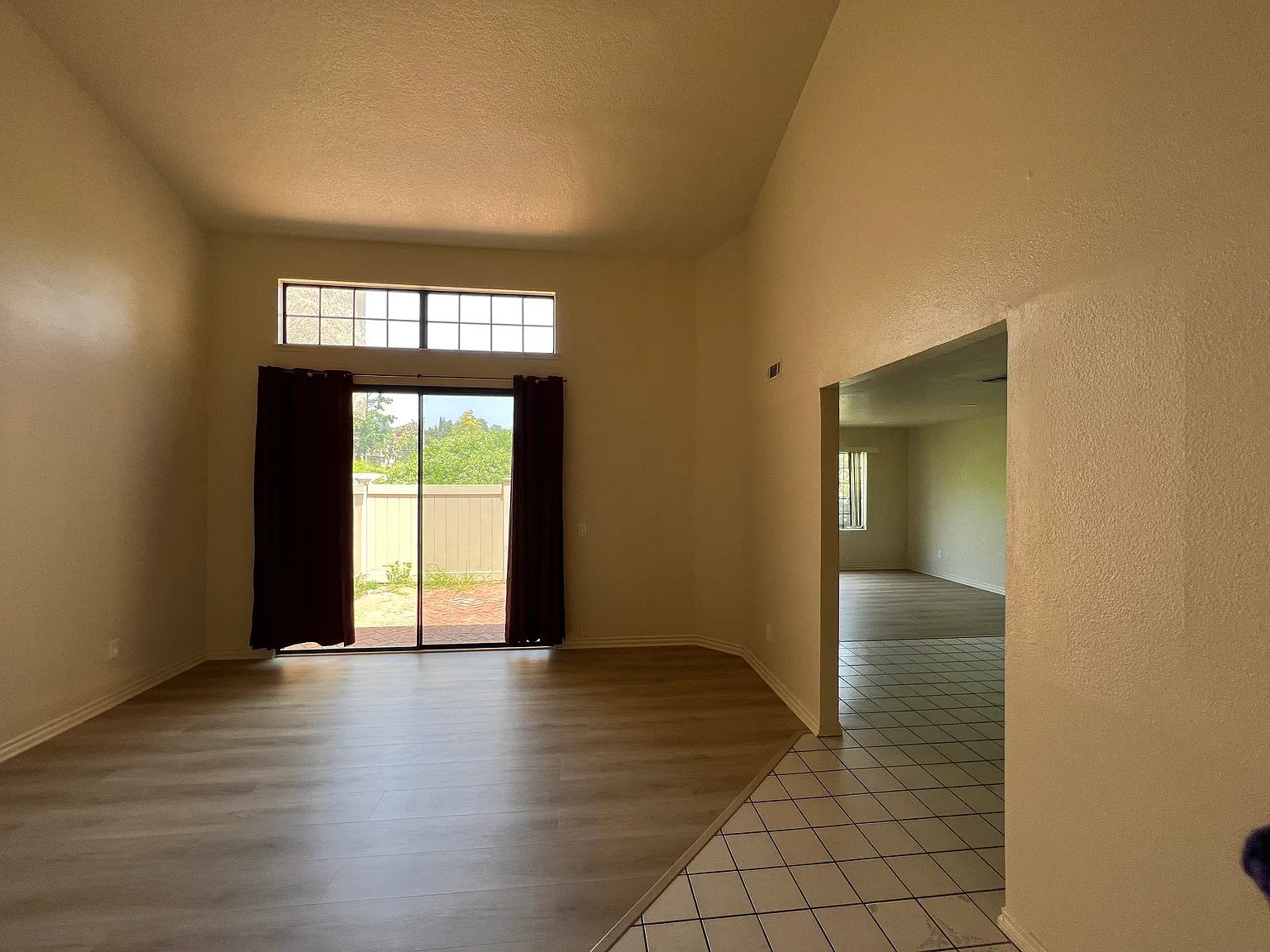 3 bed, 2.5 bath, 2054 sqft, $3,450 — Photo 3
