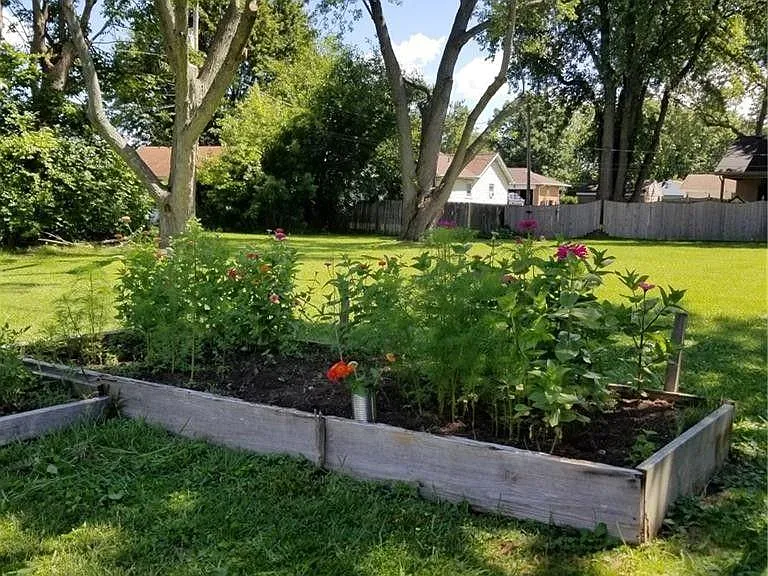 521 Koch Ave — Photo 10