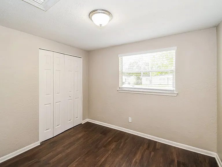 7563 Patrice Ct — Photo 13