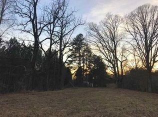 620 Jocassee Lake Rd, Salem, SC 29676