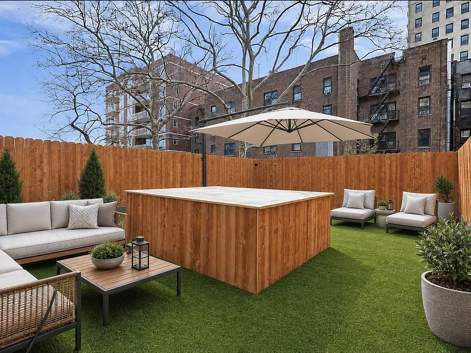 302 E 12th St #GARDEN