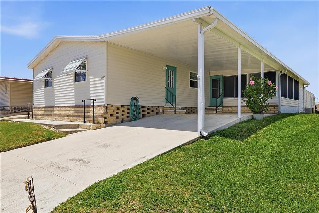 4308 13th St E, Ellenton FL - Owner Finance Home