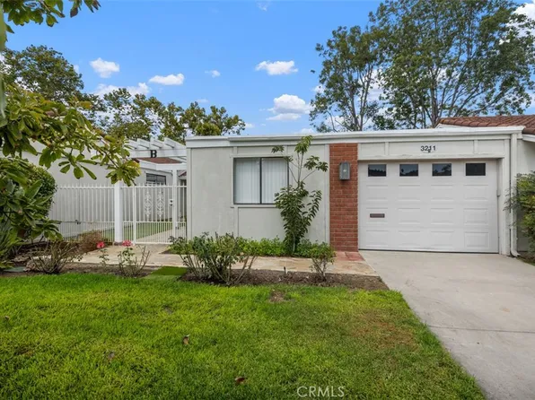 3211 Via Buena Vis Unit B, Laguna Woods, CA 92637