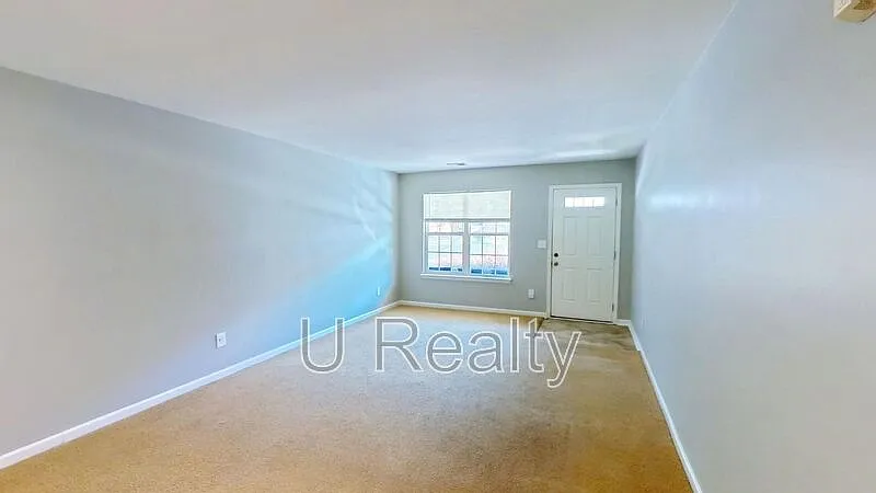 3 bed, 2.5 bath, 1610 sqft, $1,995 — Photo 2