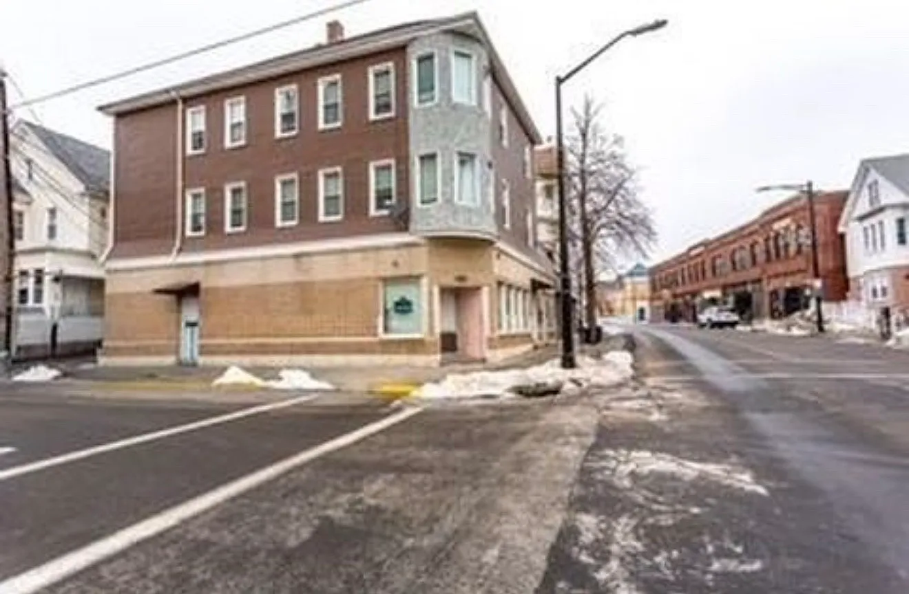 2 bed, $1,550 — Photo 1