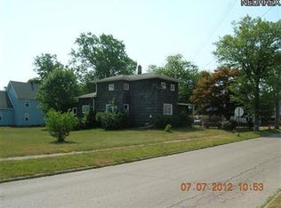 294 Chestnut St, Conneaut, OH 44030
